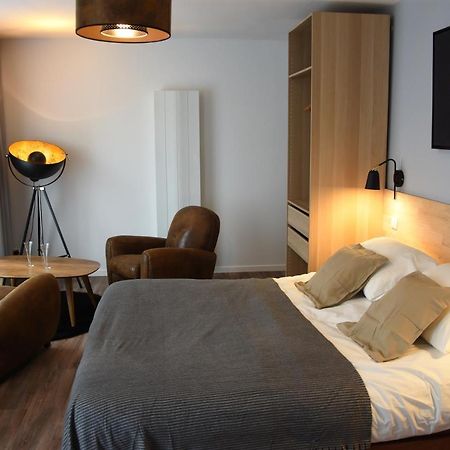 Nuit Sur Le Pont 3 Apartment Landerneau Exterior photo