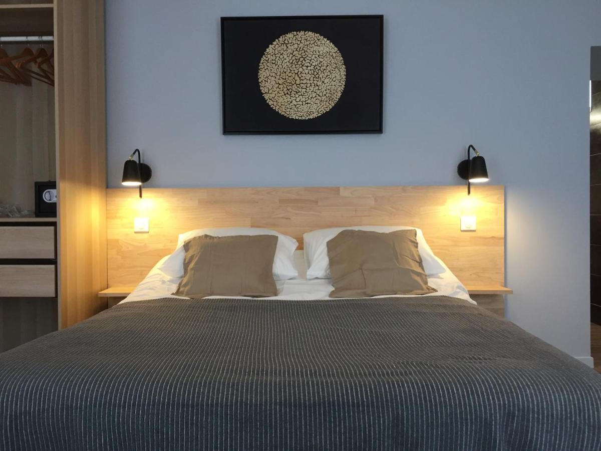 Nuit Sur Le Pont 3 Apartment Landerneau Exterior photo